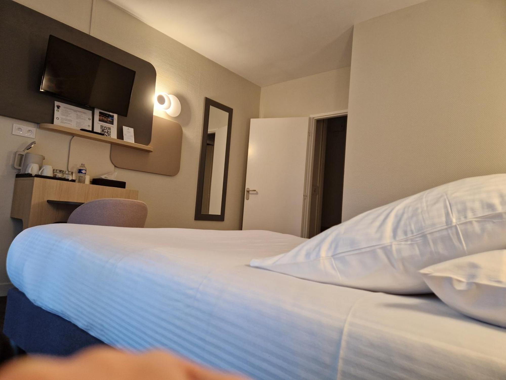 Sure Hotel By Best Western Saint-Quentin Ouest Holnon Exterior photo