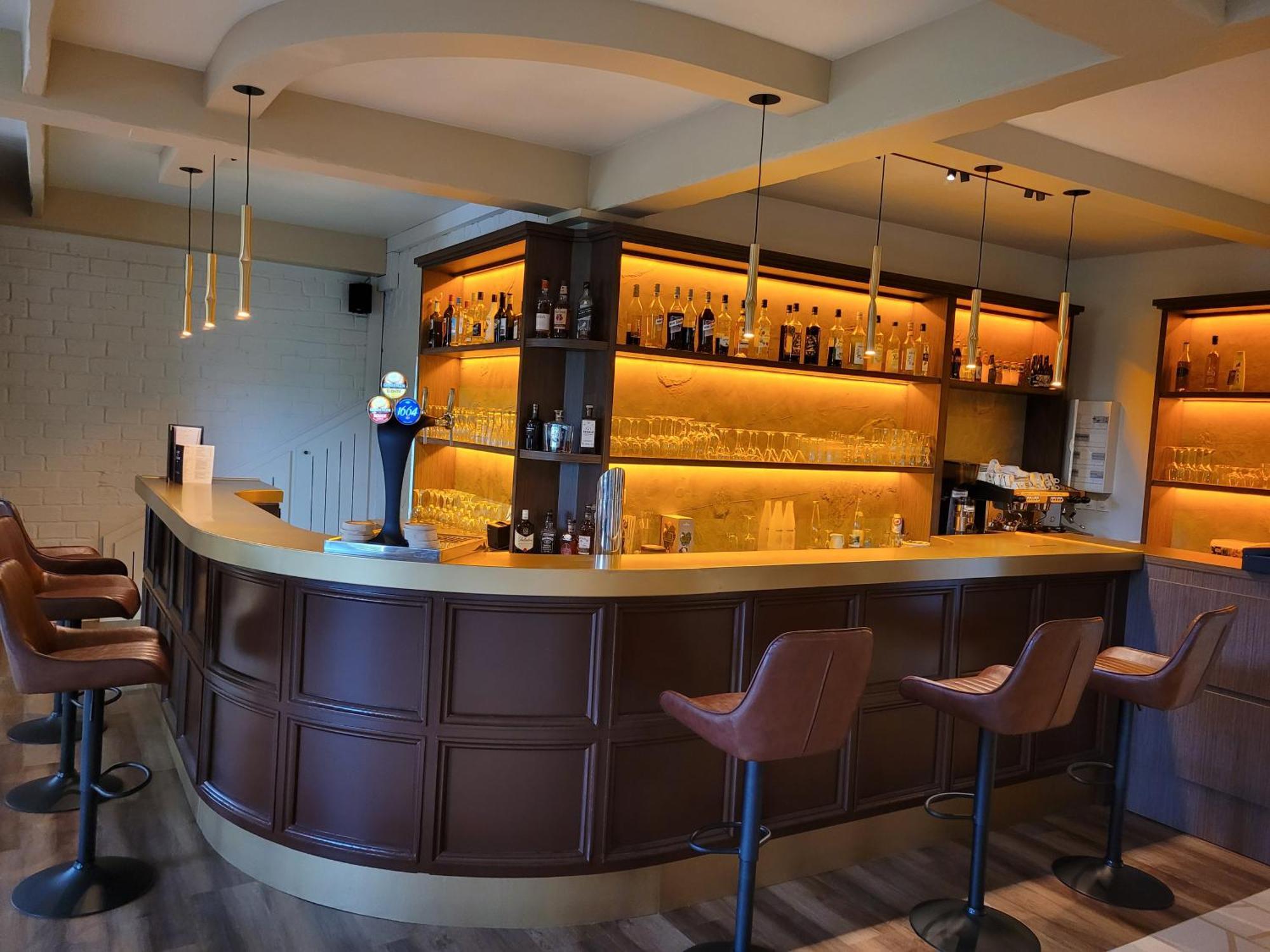 Sure Hotel By Best Western Saint-Quentin Ouest Holnon Exterior photo